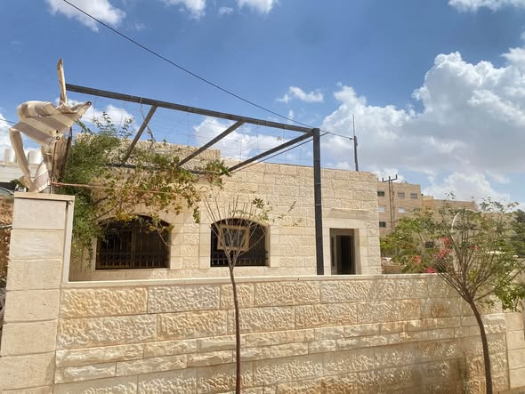 بيت مستقل للإيجار في بيرين - هدوء وراحة - 4