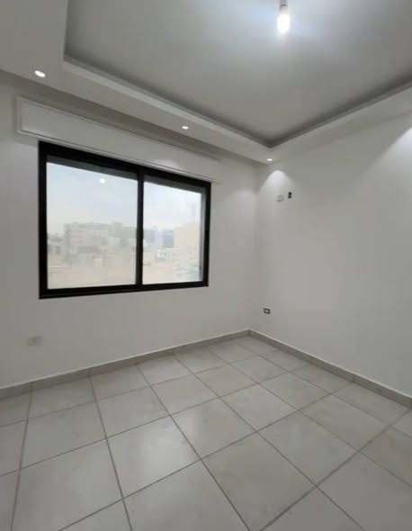 شقة فاخرة مع روف للبيع في خلدا - 2