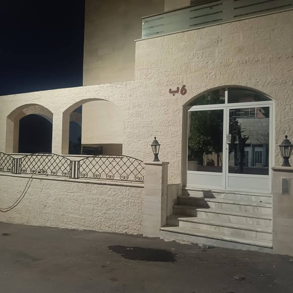 شقة فاخرة أرضية للإيجار في شارع المدينة المنورة - 4