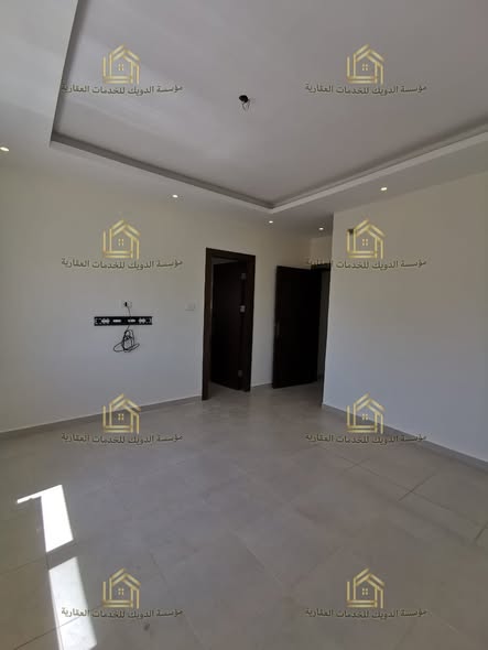 شقة فاخرة للإيجار في دير غبار - 165م - 4