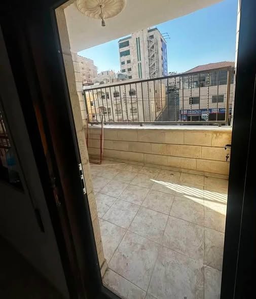 شقة مجددة للإيجار في ابو نصير – عمان – موقع مميز - 5