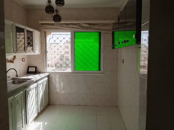 شقة مميزة للبيع في الزرقاء الجديدة - البتراوي - 2