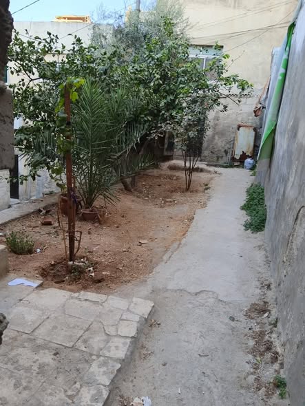 عمارة سكنية للبيع على شارع الاستقلال - الهاشمي الجنوبي