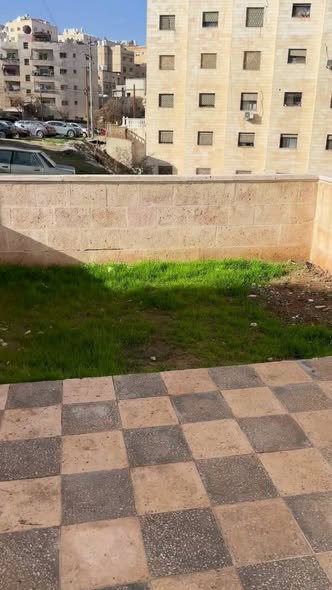 شقة فاخرة للبيع في الهاشمي - موقع استثنائي! - 2