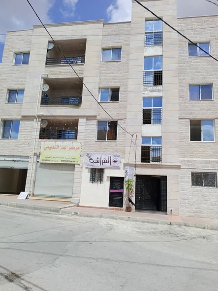 شقة للإيجار في التطوير الحضري إربد - 4 غرف