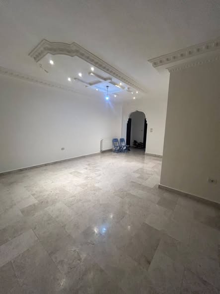شقة راقية للايجار في شمبساني - سكن عائلي هادئ - 2