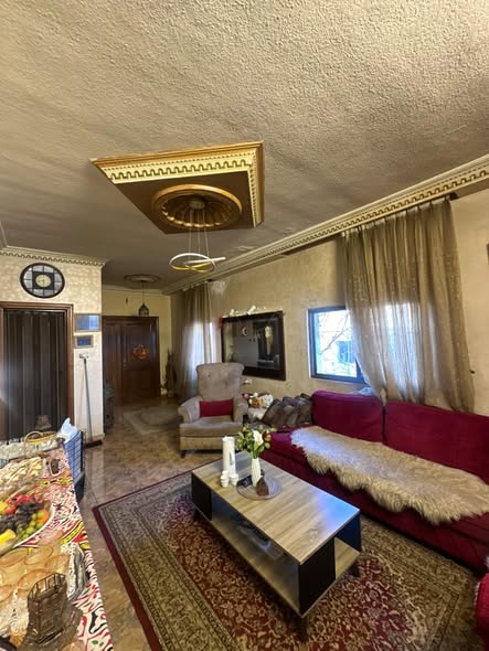 بيت فاخر بإطلالة كاملة على عمان في جبل الحديد - 2