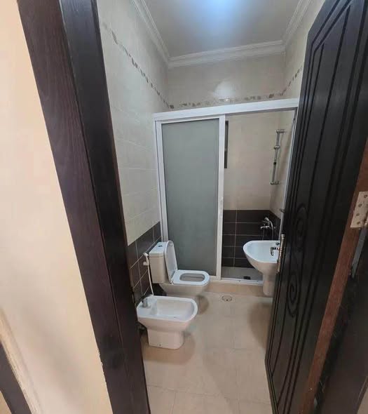 شقة فاخرة للإيجار في شفا بدران - 320م - 3