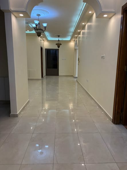شقة طابق أرضي للبيع في عرجان بعمان - 3