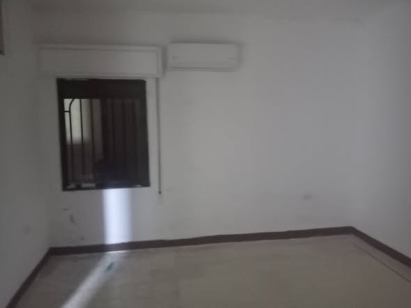 شقة فارغة للإيجار في شارع الجامعة (الجامعة الأردنية) - 3 غرف نوم - 5