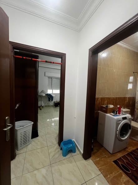 شقة للبيع بسعر مغري - 3 غرف و2 حمام في موقع مميز - 3
