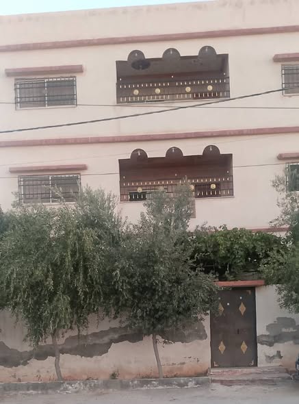 عمارة استثمارية بـ3 طوابق في الهاشمية - 2