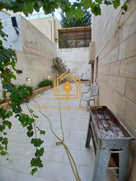 شقة أرضية فاخرة للإيجار في دابوق – 4 غرف نوم - 4