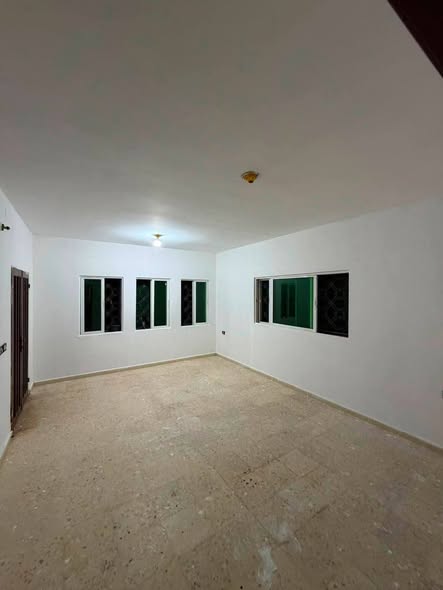 فرصة سكنية واستثمارية في بيت راس! - 5
