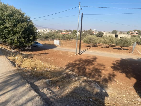 أرض سكنية مميزة في إربد - رقم مساحية 808 - 4