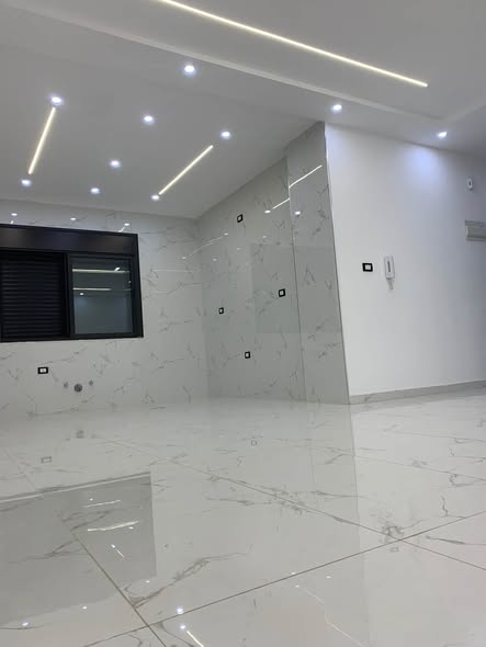 طابق أرضي للبيع في طبربور - فرصة استثمارية