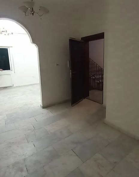 شقة فاخرة للإيجار في الجبيهة - موقع مميز - 3