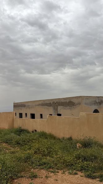 مزرعة فاخرة مع مسبح وبئر ماء في السلط - فرصة نادرة - 3