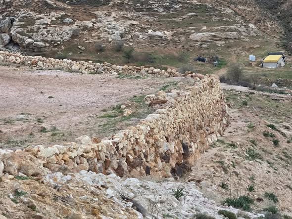 أرض مطلة للبيع في السلط - خربة كفرهودا بسعر مغري - 3