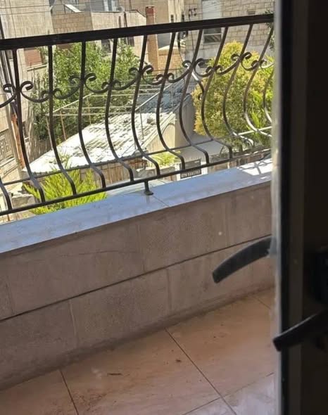 شقة فارغة للإيجار في ضاحية الرشيد - 2