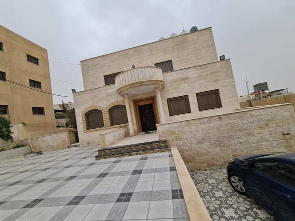 فيلا مستقلة فاخرة للبيع في أبو نصير – إطلالة رائعة وموقع مميز - 5