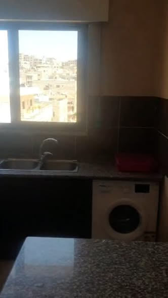 شقة مفروشة فاخرة للإيجار في الجاردنز - 4