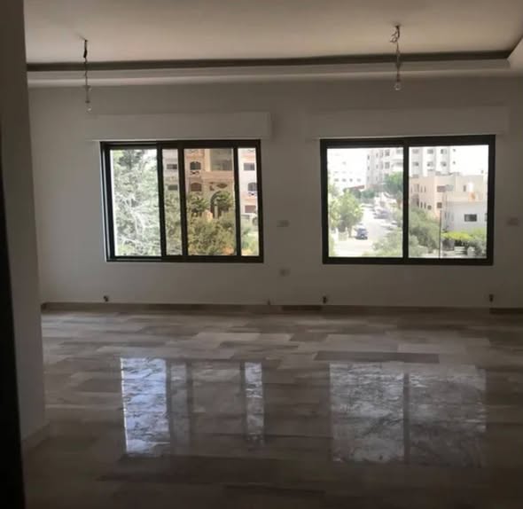 شقة فاخرة للإيجار في مرج الحمام - 2