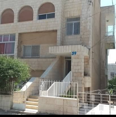 عمارة 3 طوابق للبيع العاجل في المدينة الرياضية بسعر الأرض - 3