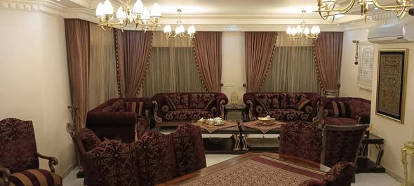 شقة فارغة للإيجار في ضاحية الفاروق بمساحة 290م - 4