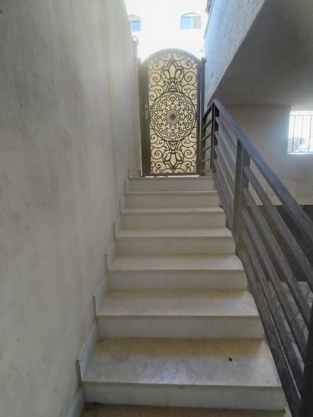 فرصة نادرة: شقة فاخرة للبيع في الزرقاء الجديدة - 2