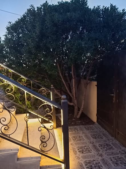 منزل مستقل فاخر للبيع في الكرك - حي الزريقات - 4