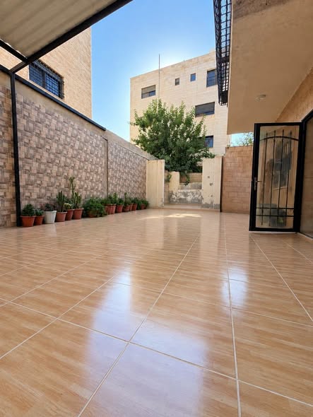 شقة أرضية فاخرة للبيع في الجبيهة - 3