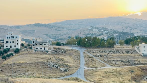 أرض سكنية فاخرة للبيع في بيرين