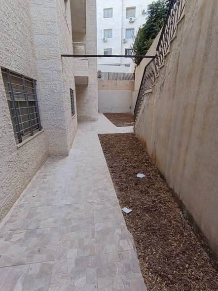 شقة فاخرة لم تُسكن للإيجار في ضاحية الرشيد