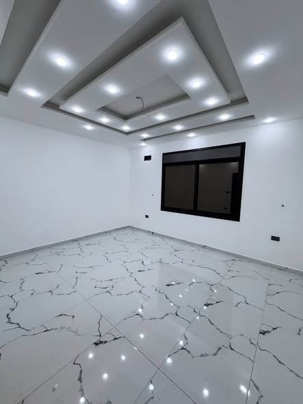 شقة أرضية فاخرة للايجار في اربد - 200م - 2