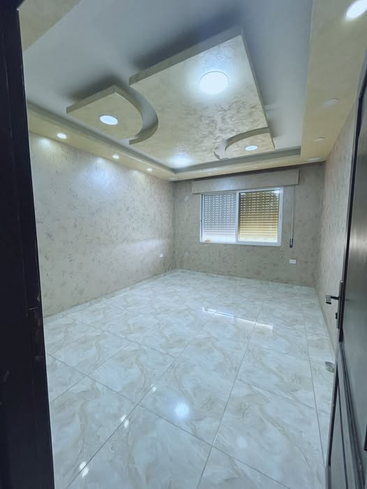 شقة فاخرة للإيجار في إربد - 220م