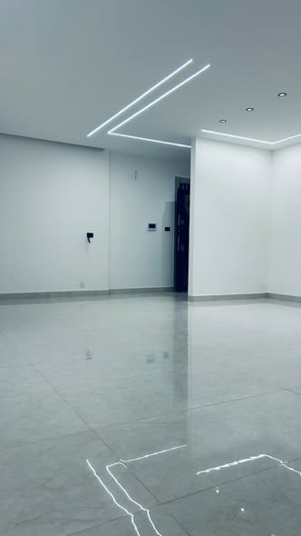 شقة فاخرة للبيع في طريق المطار - 3