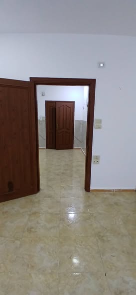 شقة فاخرة للإيجار في المفرق - 3