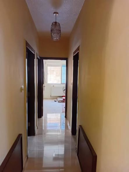 شقة فاخرة شبه أرضية مع حديقة خاصة في الجاردنز - 3