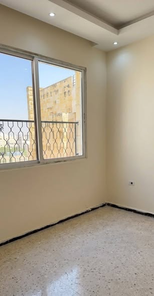 شقة فاخرة للإيجار في إربد – الحي الشرقي 120م بموقع مميز - 3