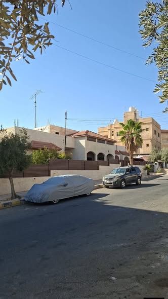 فيلا فاخرة للبيع في طبربور