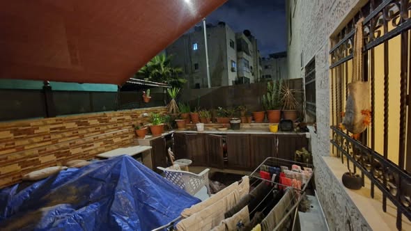 شقة فاخرة للبيع في أم السماق الجنوبي مع تراس وكراج خاص - 2