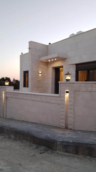 فيلا مستقلة فاخرة للبيع في ناعور - لم تسكن بعد - 2