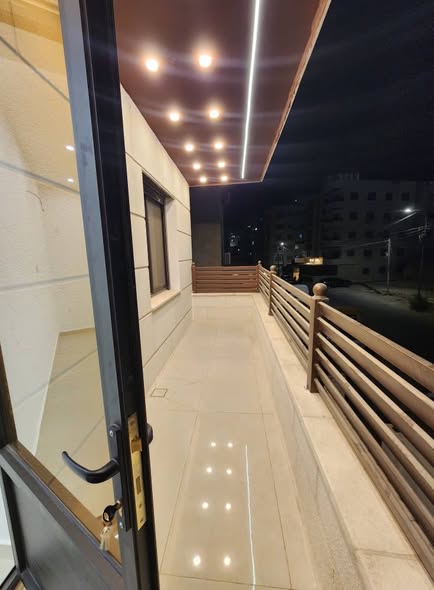 شقة طابق أول للبيع بماركا الجنوبية - 3