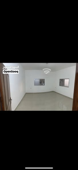 شقة فاخرة للبيع في الزرقاء - الوسط التجاري - 4