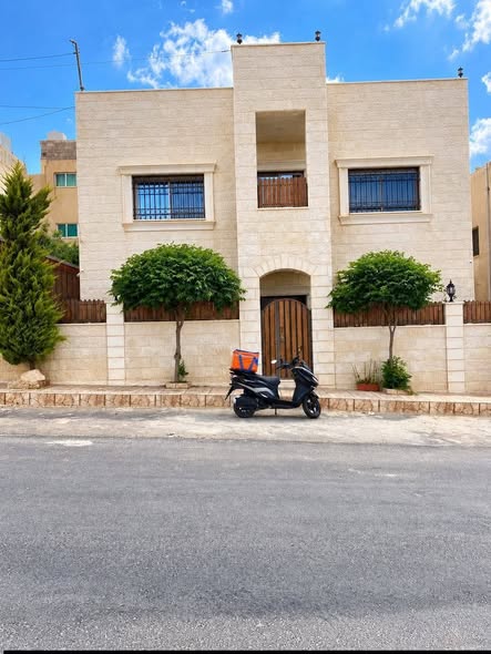 منزل مستقل طابقان في المستندة فرصة سكنية