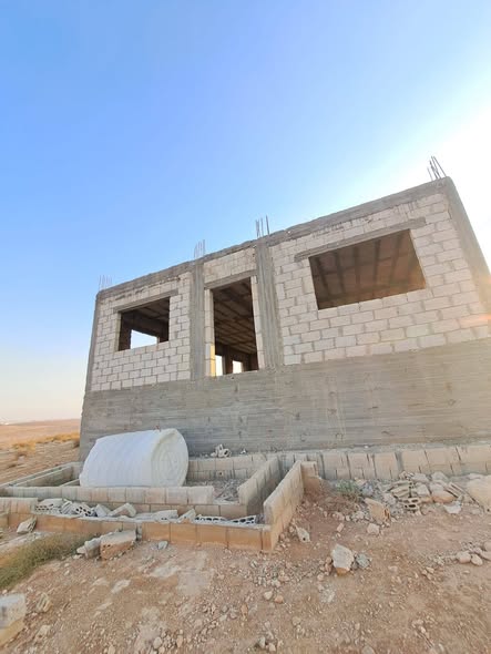 تملك بيت بسعر الأرض في الزرقاء – فرصة ذهبية! - 2