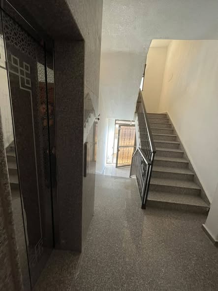 فرصة استثمارية: عمارة للبيع في شفا بدران – 5 شقق وموقع مميز! - 3
