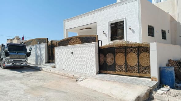 منزل فاخر بمساحة واسعة في سحاب - ضاحية الأميرة إيمان - 2