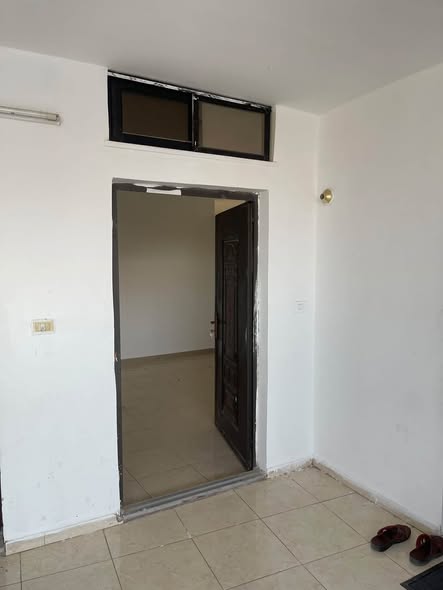 شقة للإيجار في الزرقاء الجبل - فرصة مثالية للعرسان